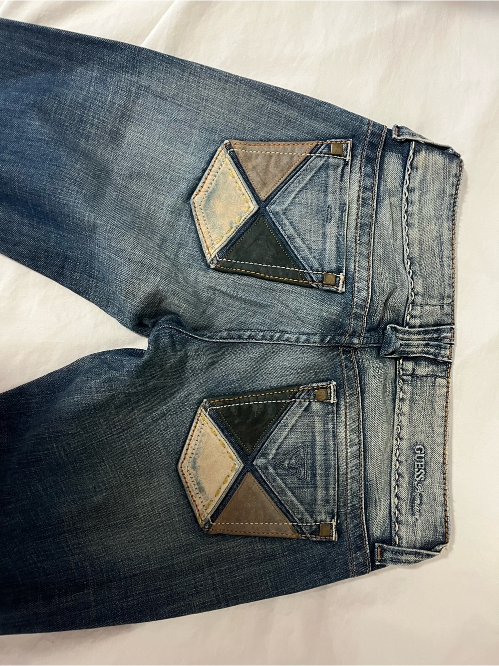 Vintage GUESS premium bootcut jeans with leather pocket deal